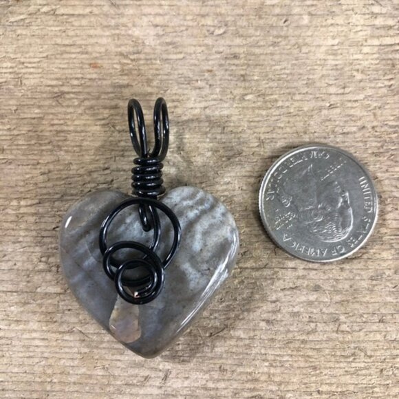 Natural Jasper Heart Necklace Pendant - Picture 2 of 4